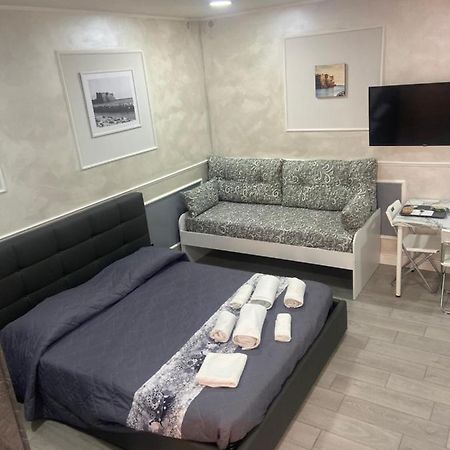 Ester Houses2 Napoli Bagian luar foto