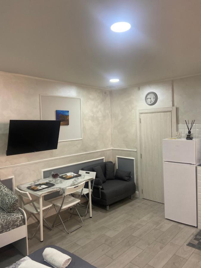 Ester Houses2 Napoli Bagian luar foto